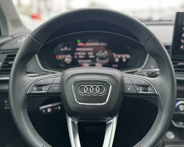 Белый Ауди Ку 5, объемом двигателя 2 л и пробегом 17 тыс. км за 37000 $, фото 34 на Automoto.ua