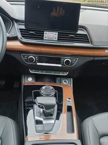 Белый Ауди Ку 5, объемом двигателя 2 л и пробегом 97 тыс. км за 32900 $, фото 33 на Automoto.ua