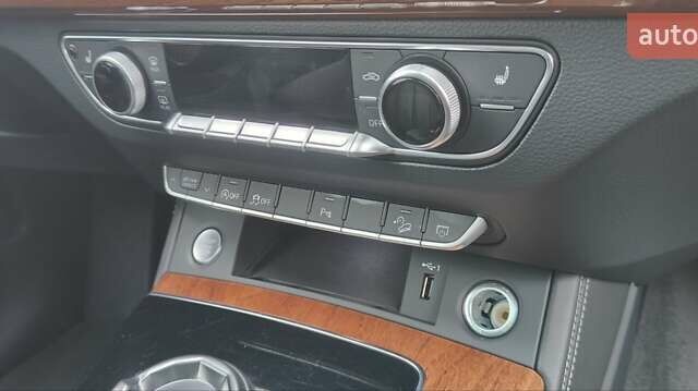 Белый Ауди Ку 5, объемом двигателя 2 л и пробегом 97 тыс. км за 32900 $, фото 43 на Automoto.ua