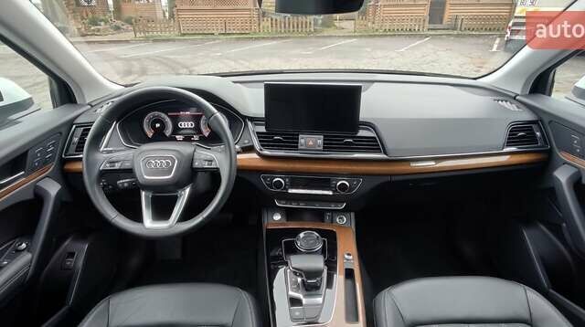 Белый Ауди Ку 5, объемом двигателя 2 л и пробегом 97 тыс. км за 32900 $, фото 32 на Automoto.ua