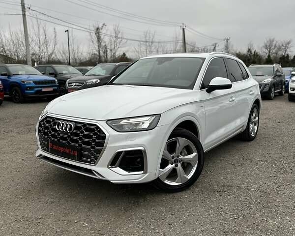 Белый Ауди Ку 5, объемом двигателя 2 л и пробегом 17 тыс. км за 37000 $, фото 3 на Automoto.ua