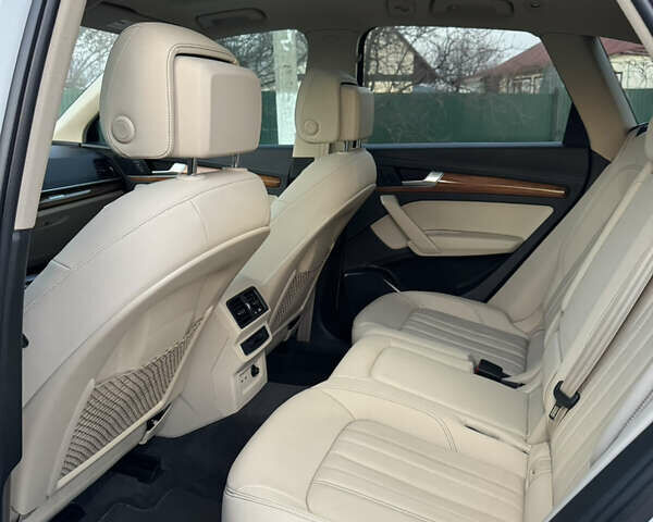 Белый Ауди Ку 5, объемом двигателя 1.98 л и пробегом 20 тыс. км за 36900 $, фото 26 на Automoto.ua