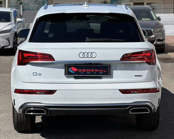 Белый Ауди Ку 5, объемом двигателя 1.98 л и пробегом 15 тыс. км за 41500 $, фото 9 на Automoto.ua