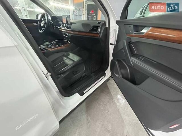 Білий Ауді Ку 5, об'ємом двигуна 1.98 л та пробігом 75 тис. км за 43900 $, фото 20 на Automoto.ua