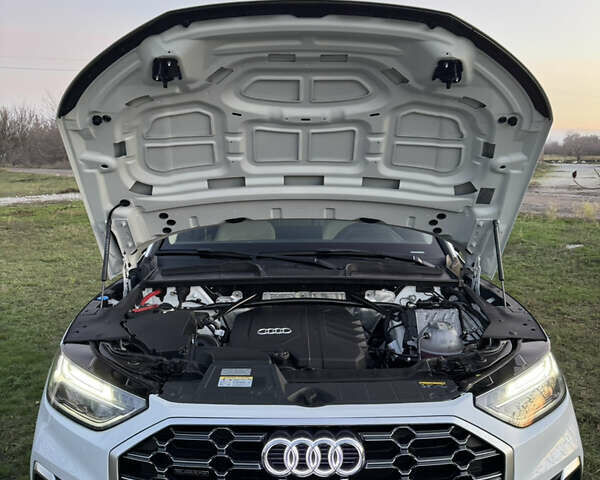 Белый Ауди Ку 5, объемом двигателя 1.98 л и пробегом 20 тыс. км за 36900 $, фото 14 на Automoto.ua