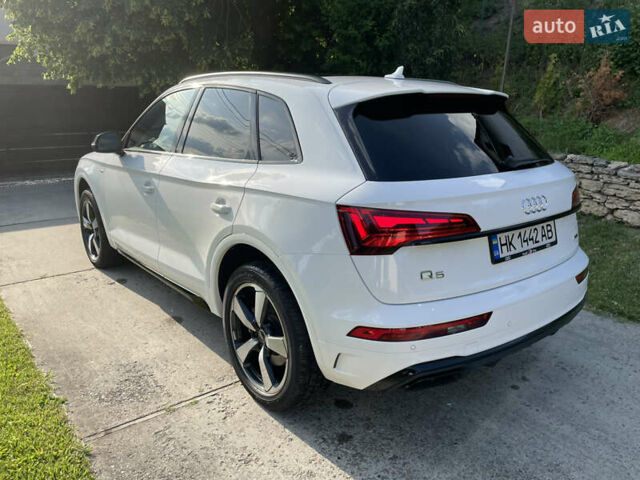 Белый Ауди Ку 5, объемом двигателя 2 л и пробегом 16 тыс. км за 40500 $, фото 4 на Automoto.ua