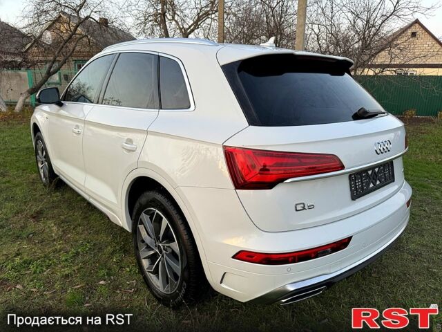 Белый Ауди Ку 5, объемом двигателя 2 л и пробегом 20 тыс. км за 36900 $, фото 6 на Automoto.ua