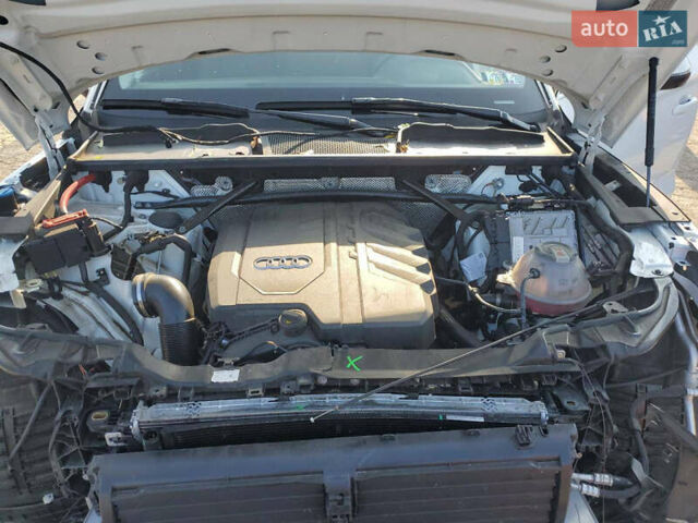 Ауди Ку 5 2023 в Киеве на Automoto.ua Белый Ауди Ку 5, объемом двигателя 1.98 л и пробегом 47 тыс. км за 28050 $, фото 12 на Automoto.ua