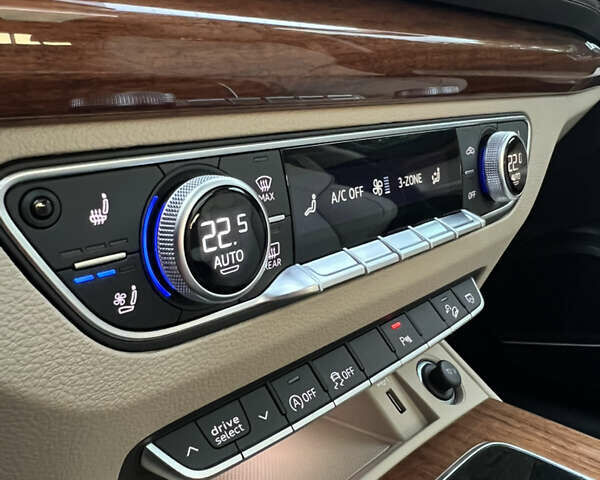 Белый Ауди Ку 5, объемом двигателя 1.98 л и пробегом 15 тыс. км за 41500 $, фото 49 на Automoto.ua