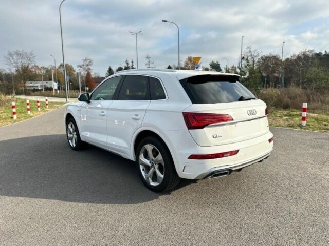Ауди Ку 5 2023 в Ровно на Automoto.ua Белый Ауди Ку 5, объемом двигателя 2 л и пробегом 34 тыс. км за 24700 $, фото 18 на Automoto.ua