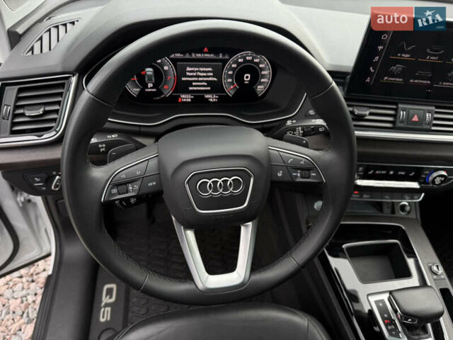 Білий Ауді Ку 5, об'ємом двигуна 1.98 л та пробігом 18 тис. км за 39500 $, фото 36 на Automoto.ua