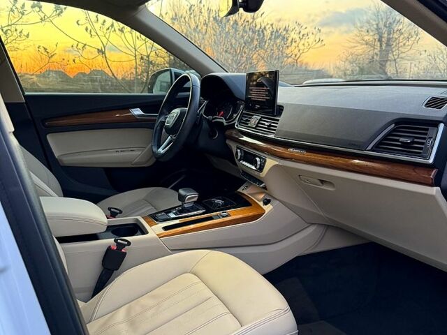 Белый Ауди Ку 5, объемом двигателя 2 л и пробегом 20 тыс. км за 36900 $, фото 10 на Automoto.ua