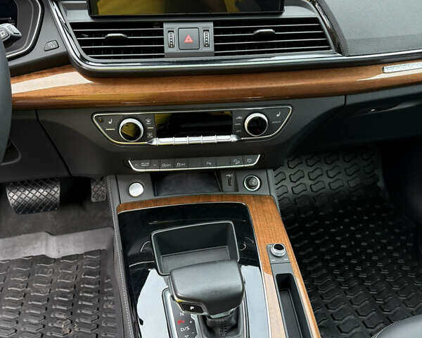 Ауди Ку 5 2023 в Львове на Automoto.ua Белый Ауди Ку 5, объемом двигателя 2 л и пробегом 16 тыс. км за 39500 $, фото 23 на Automoto.ua