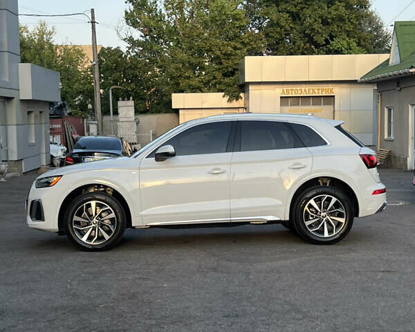 Белый Ауди Ку 5, объемом двигателя 1.98 л и пробегом 15 тыс. км за 41500 $, фото 18 на Automoto.ua