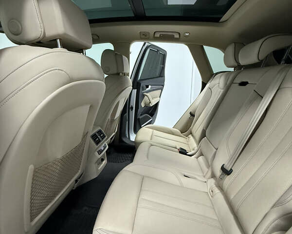 Ауди Ку 5 2023 в Одессе на Automoto.ua Белый Ауди Ку 5, объемом двигателя 1.98 л и пробегом 29 тыс. км за 44500 $, фото 37 на Automoto.ua