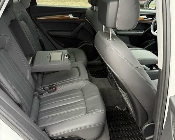Ауди Ку 5 2023 в Львове на Automoto.ua Белый Ауди Ку 5, объемом двигателя 2 л и пробегом 16 тыс. км за 39500 $, фото 34 на Automoto.ua
