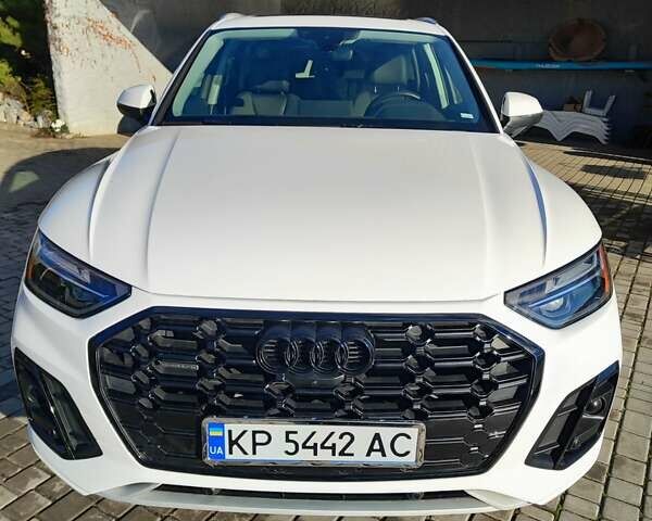Білий Ауді Ку 5, об'ємом двигуна 1.98 л та пробігом 49 тис. км за 39900 $, фото 8 на Automoto.ua