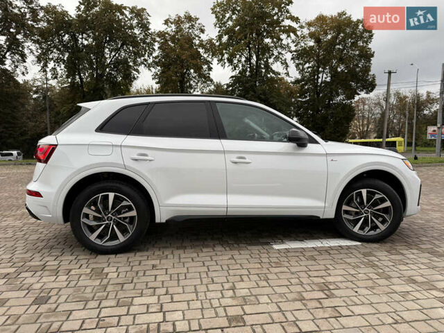 Ауди Ку 5 2023 в Львове на Automoto.ua Белый Ауди Ку 5, объемом двигателя 2 л и пробегом 16 тыс. км за 39500 $, фото 5 на Automoto.ua
