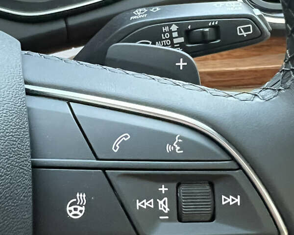 Белый Ауди Ку 5, объемом двигателя 1.98 л и пробегом 15 тыс. км за 41500 $, фото 52 на Automoto.ua