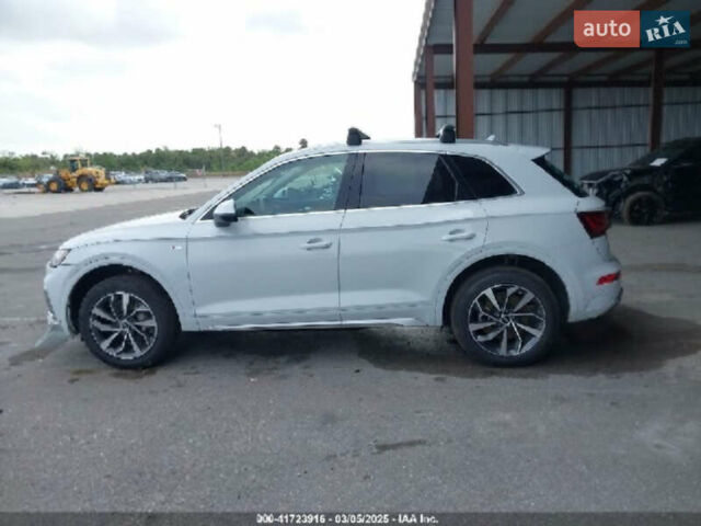 Белый Ауди Ку 5, объемом двигателя 2 л и пробегом 78 тыс. км за 17250 $, фото 4 на Automoto.ua