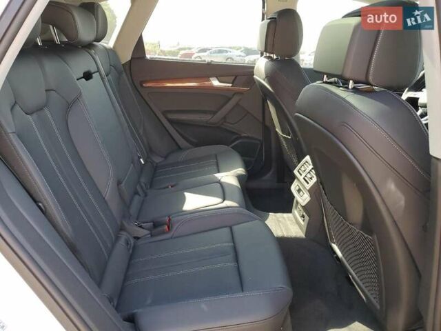 Білий Ауді Ку 5, об'ємом двигуна 2 л та пробігом 1 тис. км за 34000 $, фото 10 на Automoto.ua