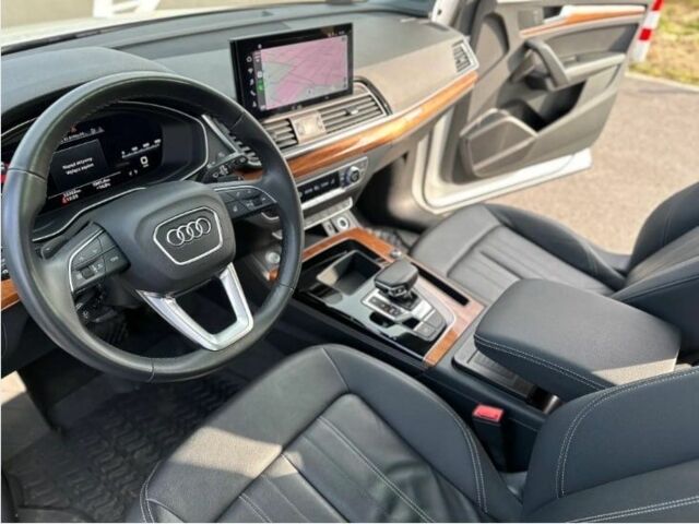 Ауди Ку 5 2023 в Ровно на Automoto.ua Белый Ауди Ку 5, объемом двигателя 2 л и пробегом 34 тыс. км за 24700 $, фото 11 на Automoto.ua