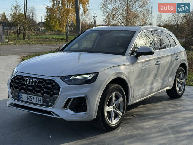 Ауді Ку 5 2023 у Барышевке на Automoto.ua Білий Ауді Ку 5, об'ємом двигуна 1.98 л та пробігом 22 тис. км за 37900 $, фото 4 на Automoto.ua