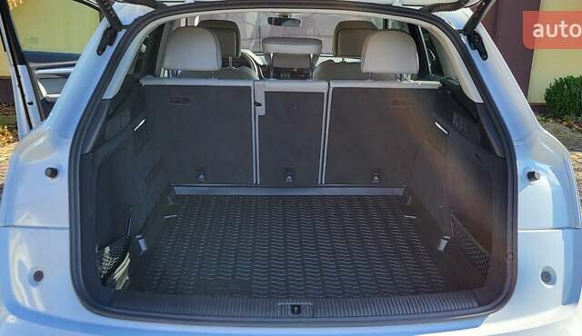 Белый Ауди Ку 5, объемом двигателя 1.98 л и пробегом 13 тыс. км за 56500 $, фото 12 на Automoto.ua