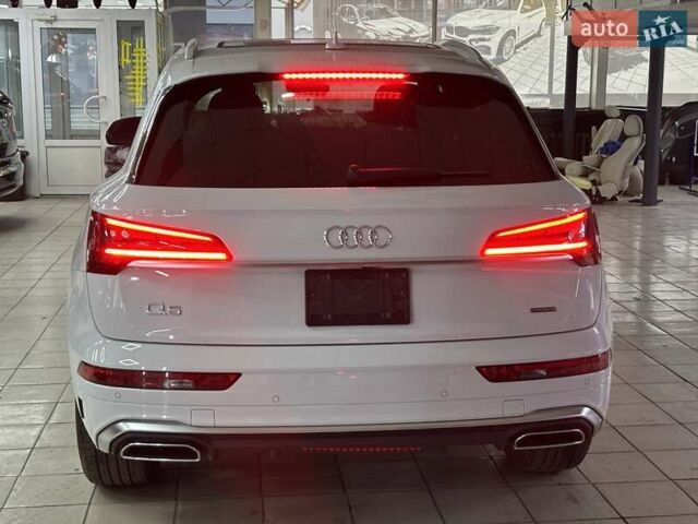 Білий Ауді Ку 5, об'ємом двигуна 2 л та пробігом 22 тис. км за 46500 $, фото 22 на Automoto.ua