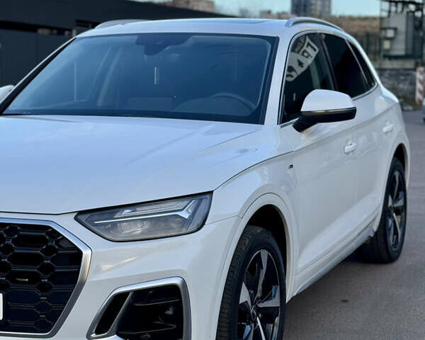 Белый Ауди Ку 5, объемом двигателя 1.98 л и пробегом 29 тыс. км за 32899 $, фото 14 на Automoto.ua