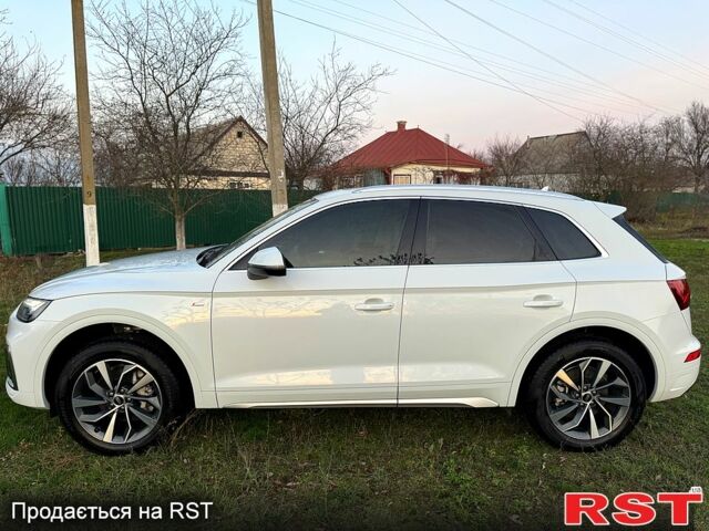 Белый Ауди Ку 5, объемом двигателя 2 л и пробегом 20 тыс. км за 36900 $, фото 7 на Automoto.ua