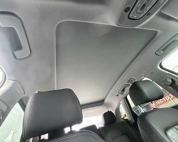 Білий Ауді Ку 5, об'ємом двигуна 1.98 л та пробігом 75 тис. км за 43900 $, фото 27 на Automoto.ua