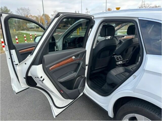Ауди Ку 5 2023 в Ровно на Automoto.ua Белый Ауди Ку 5, объемом двигателя 2 л и пробегом 34 тыс. км за 24700 $, фото 13 на Automoto.ua