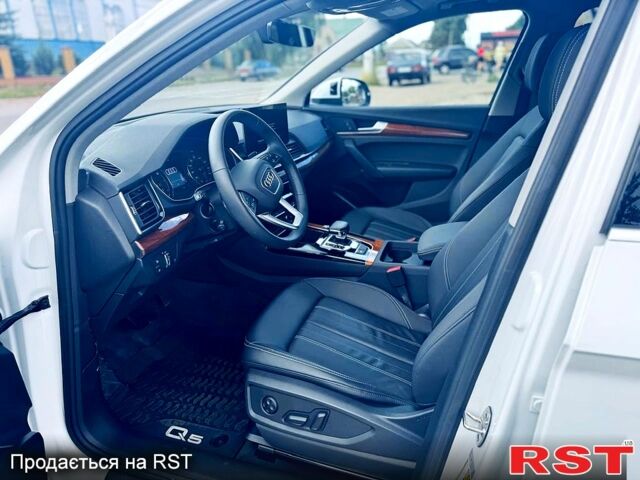 Білий Ауді Ку 5, об'ємом двигуна 2 л та пробігом 15 тис. км за 36000 $, фото 7 на Automoto.ua