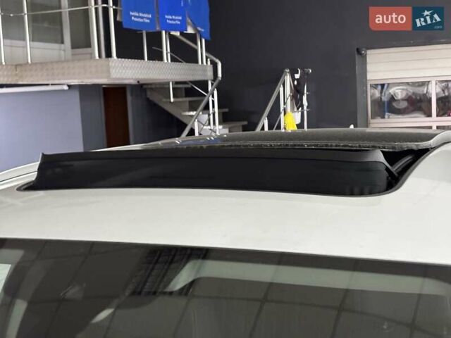 Білий Ауді Ку 5, об'ємом двигуна 2 л та пробігом 22 тис. км за 46500 $, фото 9 на Automoto.ua