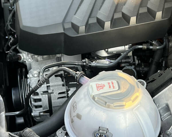 Белый Ауди Ку 5, объемом двигателя 1.98 л и пробегом 15 тыс. км за 41500 $, фото 57 на Automoto.ua