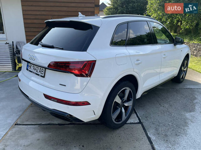 Белый Ауди Ку 5, объемом двигателя 2 л и пробегом 16 тыс. км за 40500 $, фото 34 на Automoto.ua