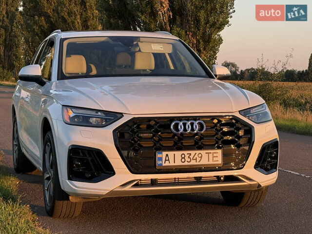 Белый Ауди Ку 5, объемом двигателя 1.98 л и пробегом 30 тыс. км за 35500 $, фото 2 на Automoto.ua