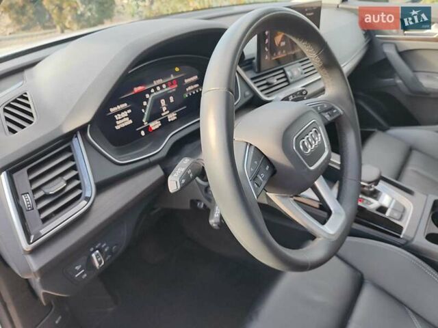 Білий Ауді Ку 5, об'ємом двигуна 1.98 л та пробігом 49 тис. км за 39900 $, фото 12 на Automoto.ua