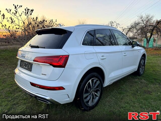 Белый Ауди Ку 5, объемом двигателя 2 л и пробегом 20 тыс. км за 36900 $, фото 4 на Automoto.ua