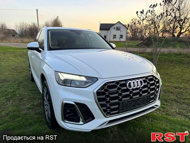 Белый Ауди Ку 5, объемом двигателя 2 л и пробегом 20 тыс. км за 36900 $, фото 1 на Automoto.ua