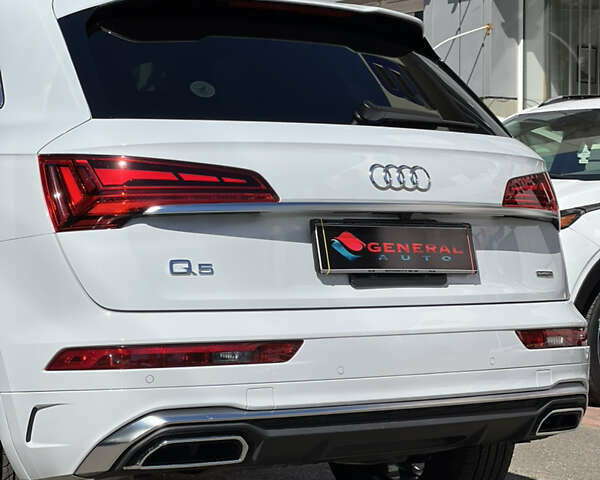 Белый Ауди Ку 5, объемом двигателя 1.98 л и пробегом 15 тыс. км за 41500 $, фото 11 на Automoto.ua