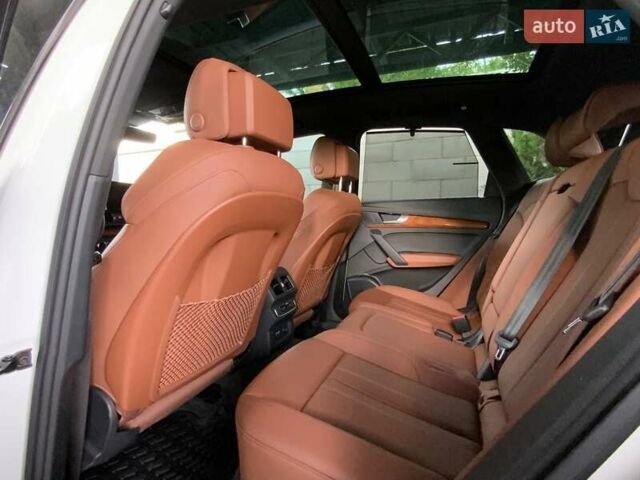Белый Ауди Ку 5, объемом двигателя 1.98 л и пробегом 56 тыс. км за 42800 $, фото 14 на Automoto.ua