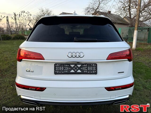 Белый Ауди Ку 5, объемом двигателя 2 л и пробегом 20 тыс. км за 36900 $, фото 5 на Automoto.ua