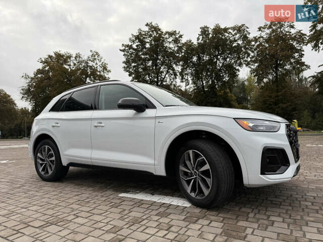 Ауди Ку 5 2023 в Львове на Automoto.ua Белый Ауди Ку 5, объемом двигателя 2 л и пробегом 16 тыс. км за 39500 $, фото 6 на Automoto.ua