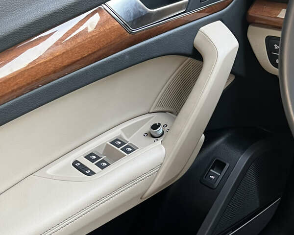 Белый Ауди Ку 5, объемом двигателя 1.98 л и пробегом 15 тыс. км за 41500 $, фото 25 на Automoto.ua