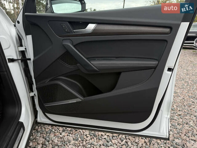 Білий Ауді Ку 5, об'ємом двигуна 1.98 л та пробігом 18 тис. км за 39500 $, фото 17 на Automoto.ua