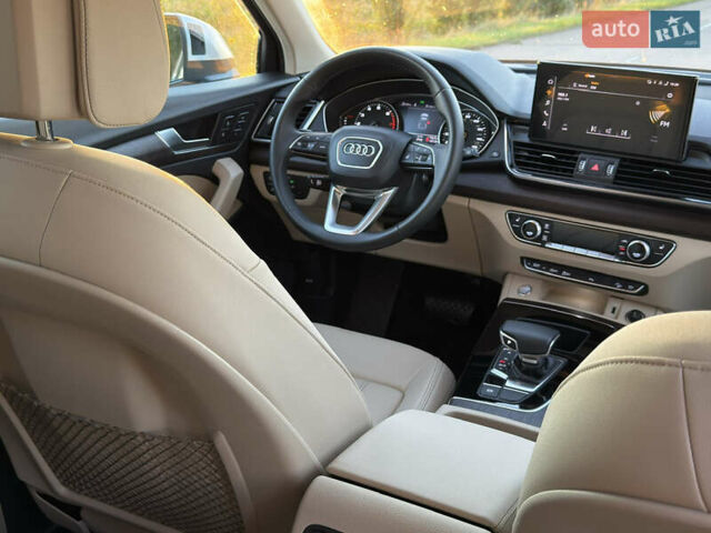 Белый Ауди Ку 5, объемом двигателя 1.98 л и пробегом 30 тыс. км за 35500 $, фото 23 на Automoto.ua