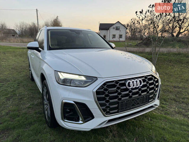 Белый Ауди Ку 5, объемом двигателя 1.98 л и пробегом 20 тыс. км за 36900 $, фото 3 на Automoto.ua