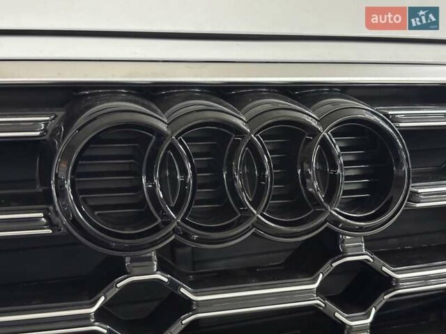 Білий Ауді Ку 5, об'ємом двигуна 2 л та пробігом 22 тис. км за 46500 $, фото 26 на Automoto.ua